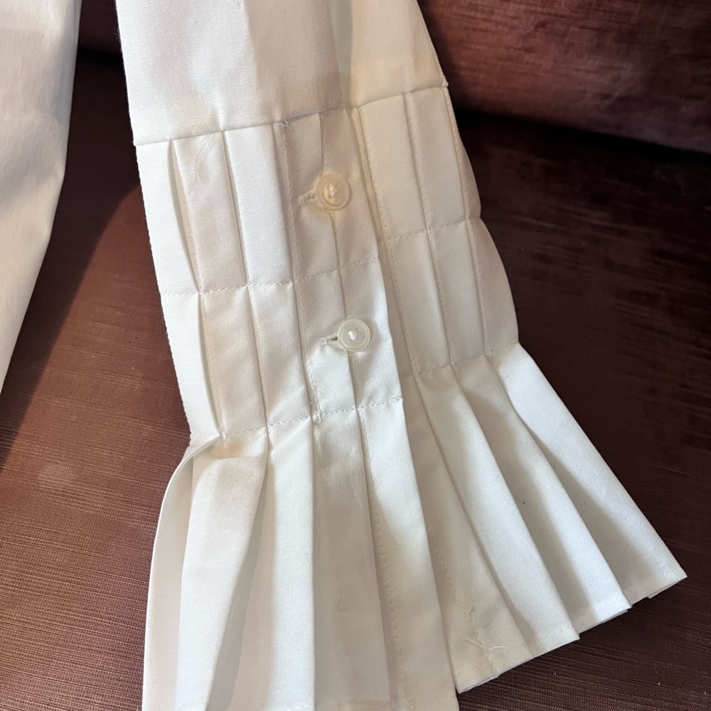 MWT BANANA REP Ruffle Sleeve Fitted White Blouse